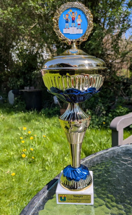siegerpokal.jpg siegerpokal.jpg